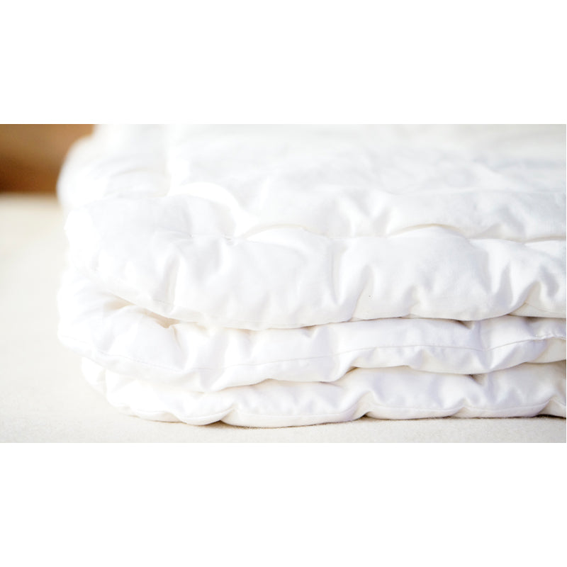 Seasonal Wool Comforter